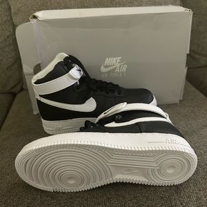 Never worn brand new Nike shoes